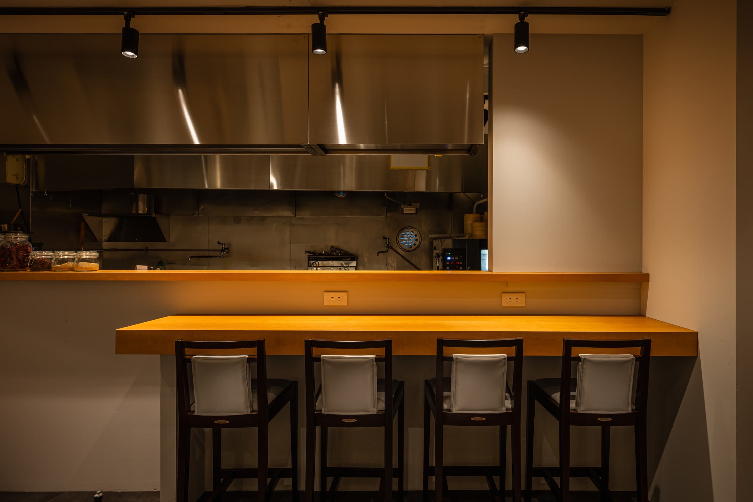 Chinese Restaurant HAKUBI