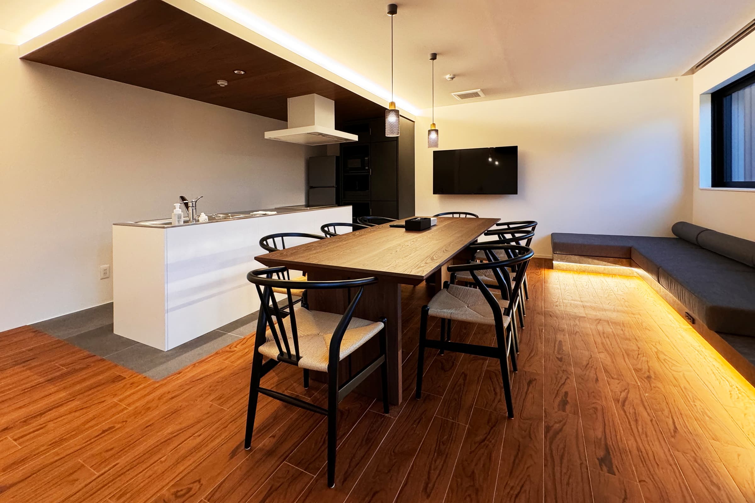 LUXE TECH VILLA ASHITOKU