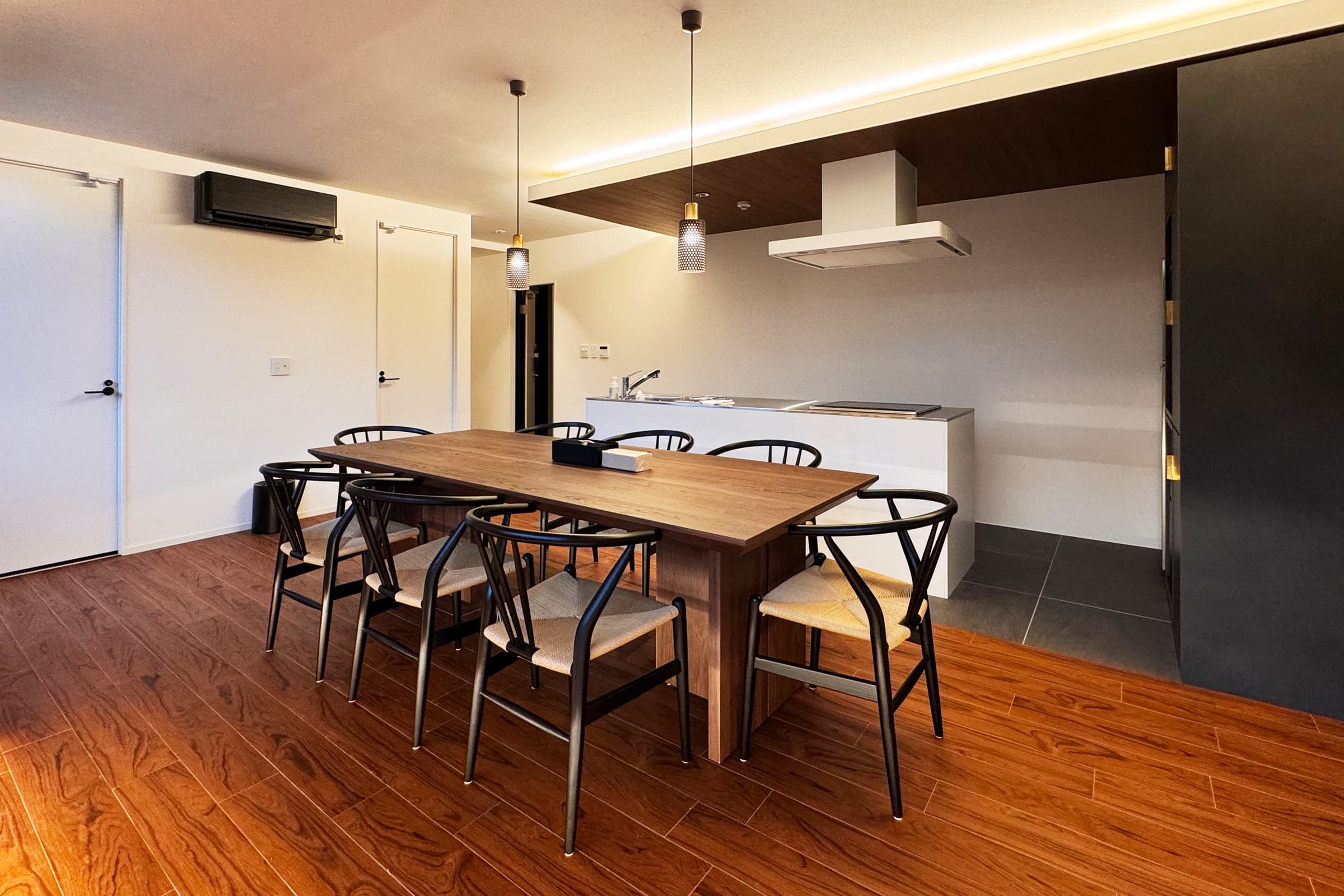 LUXE TECH VILLA ASHITOKU