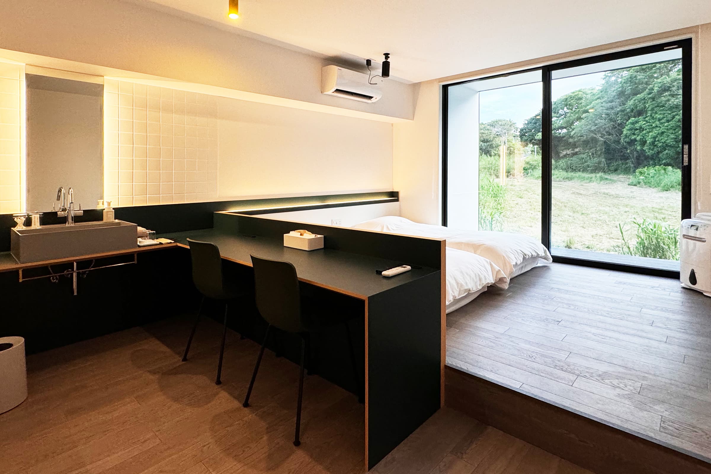 LUXE TECH VILLA ASHITOKU